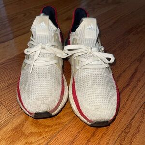 Adidas ultra boost white and Red size 8 men’s